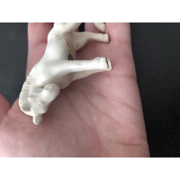 Vintage Horse Figurines Set Of 2 Small Porcelain White Made in Japan Unmarked - Picture 4 of 7